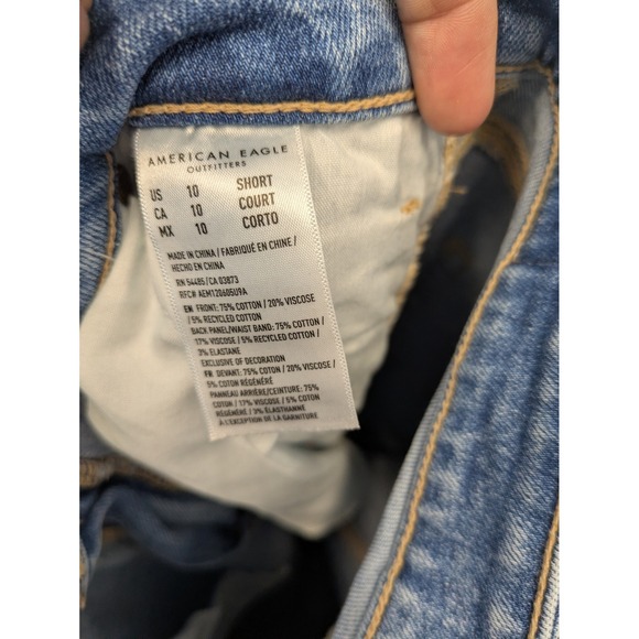 American Eagle Strigid Mom Jeans Women's Size 10 Short Distressed High Rise - Picture 9 of 12